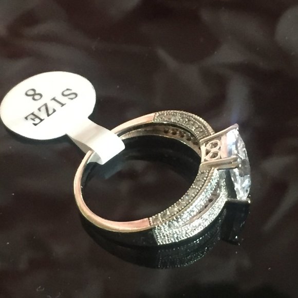 New!  Baguette Cut CZ Ring - Picture 4 of 7